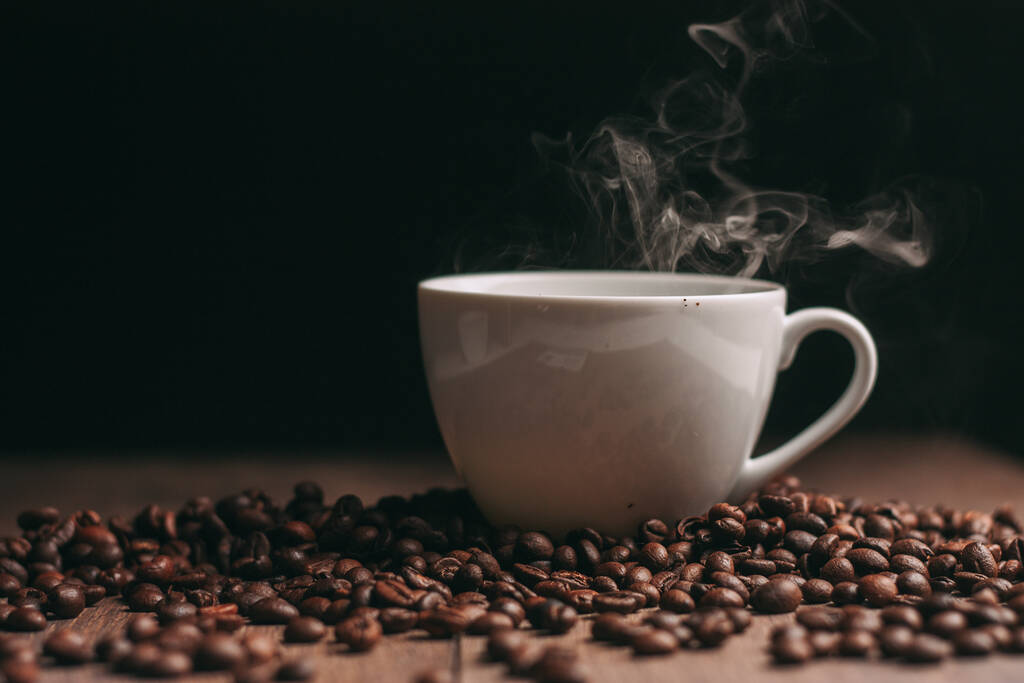 granos de café recién hechos bebida fotografía del objeto - Foto, Imagen