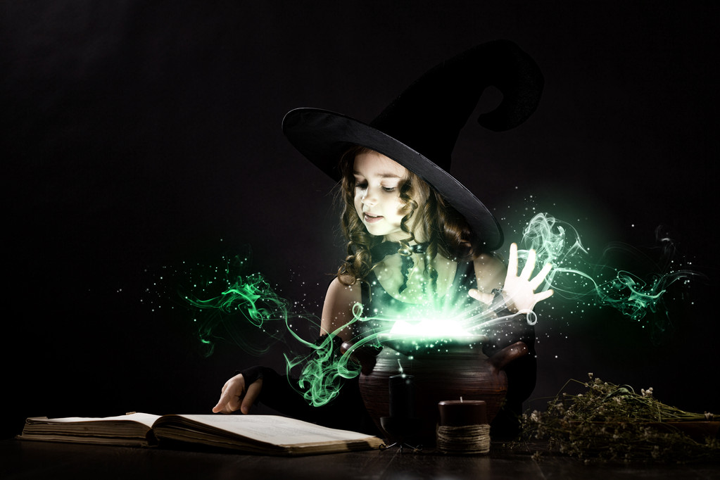 boszorkány olvasó varázsol - Fotó, kép