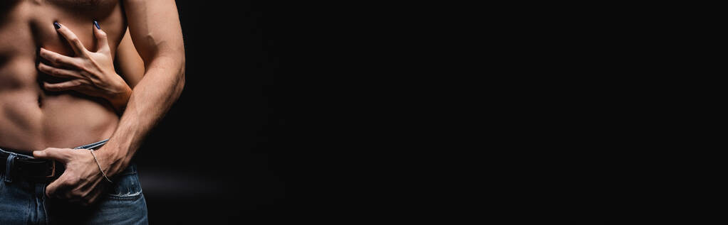 vágott kilátás nő kaparás mellkas izom barátja fekete, banner  - Fotó, kép