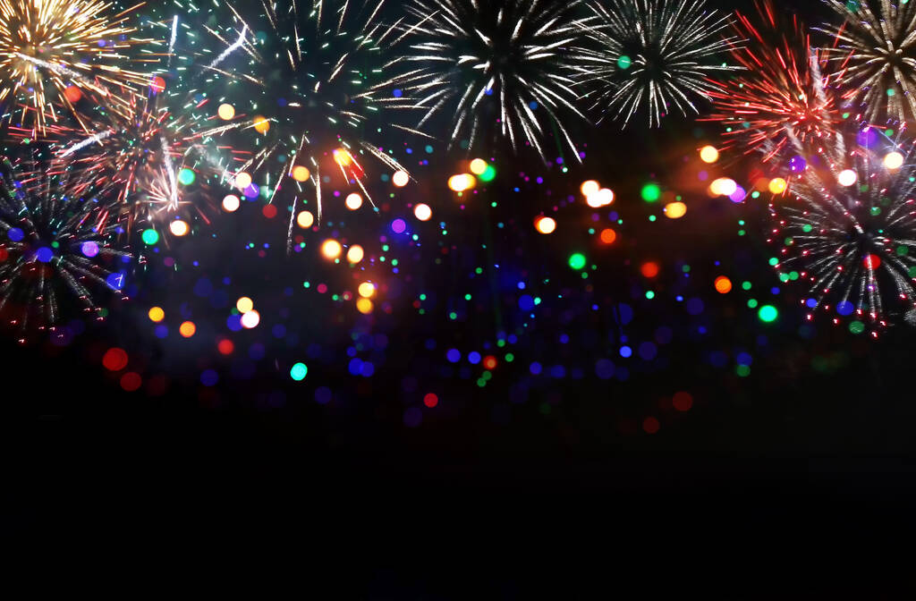 αφηρημένο μαύρο και χρυσό φόντο glitter με πυροτεχνήματα. Παραμονή Χριστουγέννων, 4η Ιουλίου έννοια διακοπών - Φωτογραφία, εικόνα