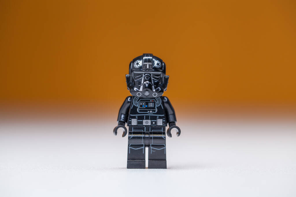 RUSKO, SAMARA, 22. prosince 2021 - Lego Star Wars minifigure, imperiální stíhací pilot TIE  - Fotografie, Obrázek