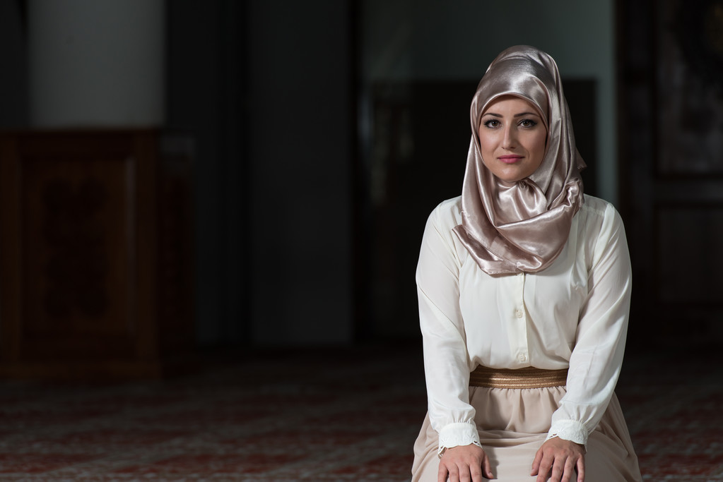 Portrét mladé muslimské ženy - Fotografie, Obrázek