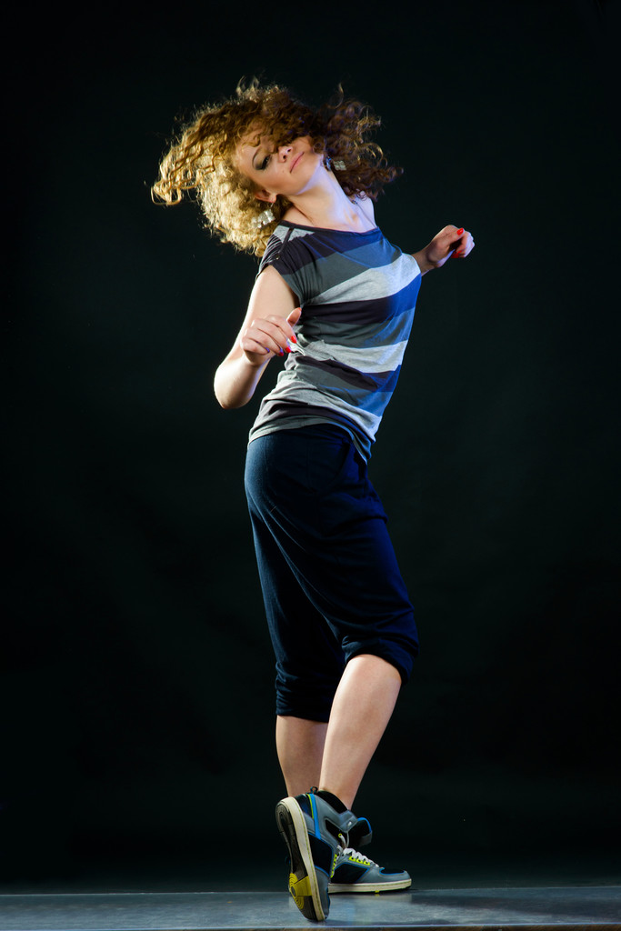 Γυναίκα που χορεύει - Φωτογραφία, εικόνα