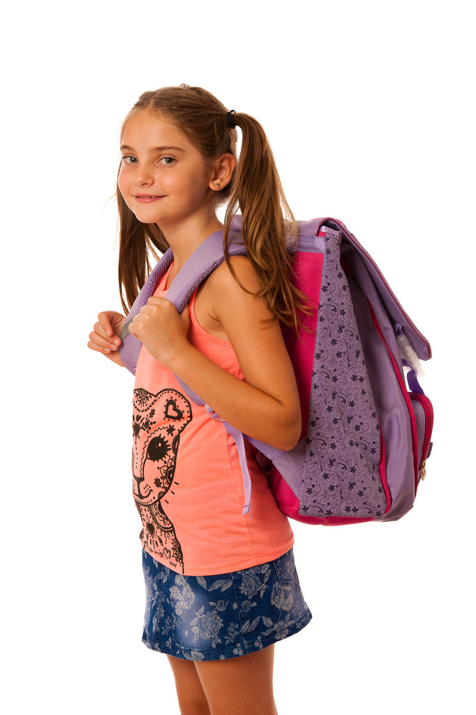 Молода школярка зі шкільною сумкою ізольована на білому тлі
 - Фото, зображення