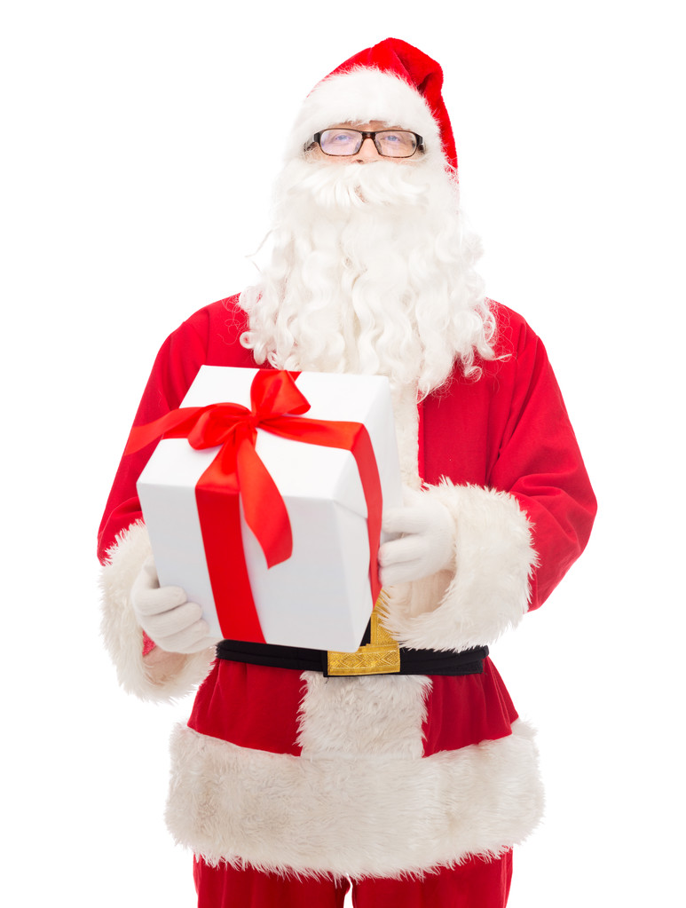 Mann im Kostüm von Weihnachtsmann mit Geschenkbox - Foto, Bild