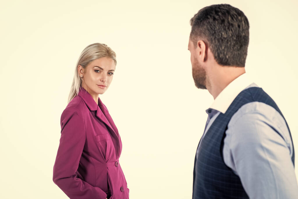 žena a muž selektivní zaměření izolované na bílém pozadí, podnikatelé - Fotografie, Obrázek