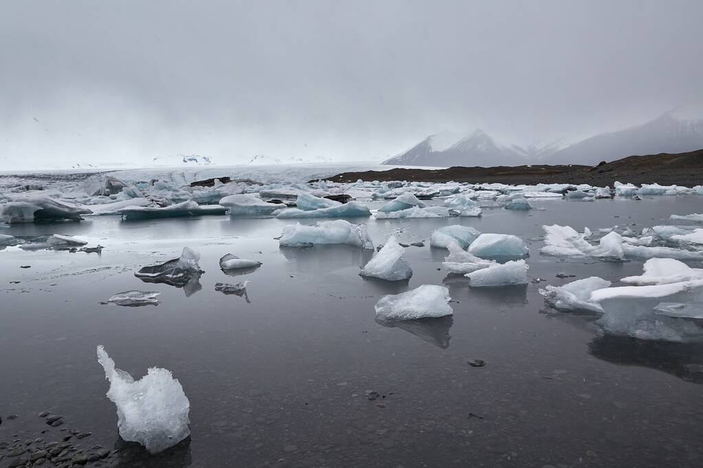 Lago glaciar com icebergs - Foto, Imagem