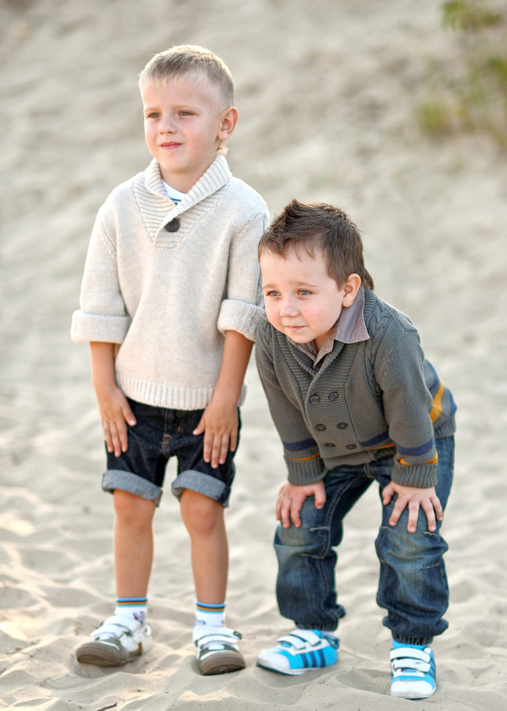 Retrato de dos chicos en el verano de amigos
 - Foto, Imagen