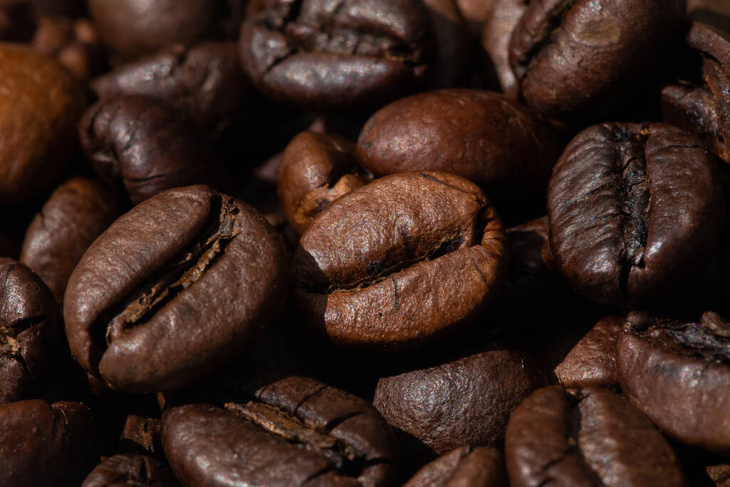 roasted and brown coffee beans background - Photo, Image