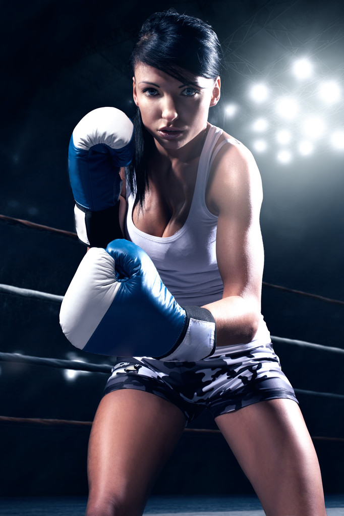 Сексуальна жінка, екіпірування для боксу
 - Фото, зображення