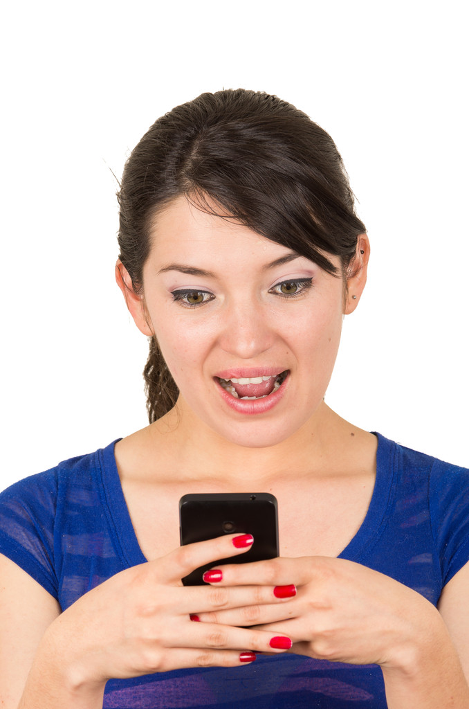 prachtige meisje texting met mobiele telefoon - Foto, afbeelding