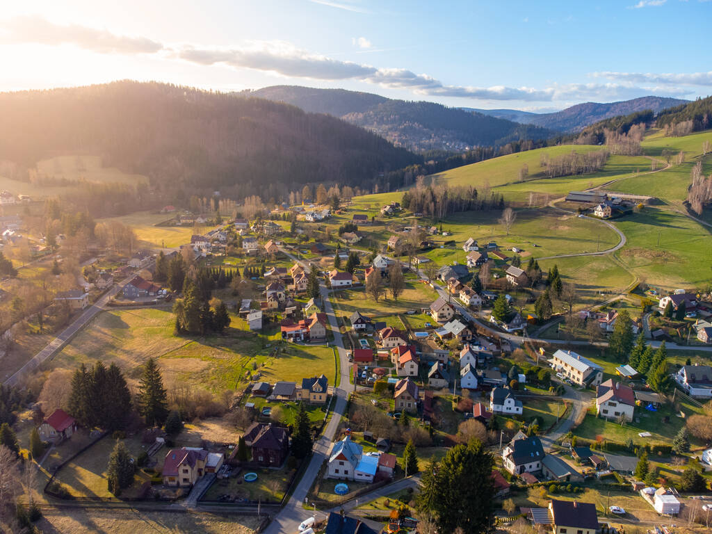 Горни Танвальд сельский пейзаж сверху, Танвальд, Чешская Республика - Фото, изображение