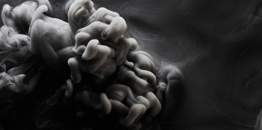 Μαύρο γκρι αφηρημένο φόντο καπνού, ακρυλικό χρώμα υποβρύχια έκρηξη, στροβιλιζόμενο μελάνι - Φωτογραφία, εικόνα