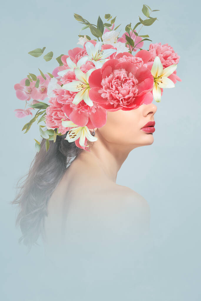 Art contemporain abstrait collage portrait de jeune femme avec des fleurs - Photo, image