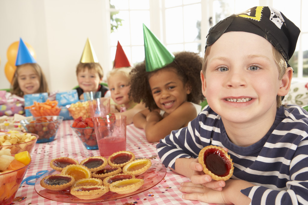 Children  at birthday party - Photo, Image