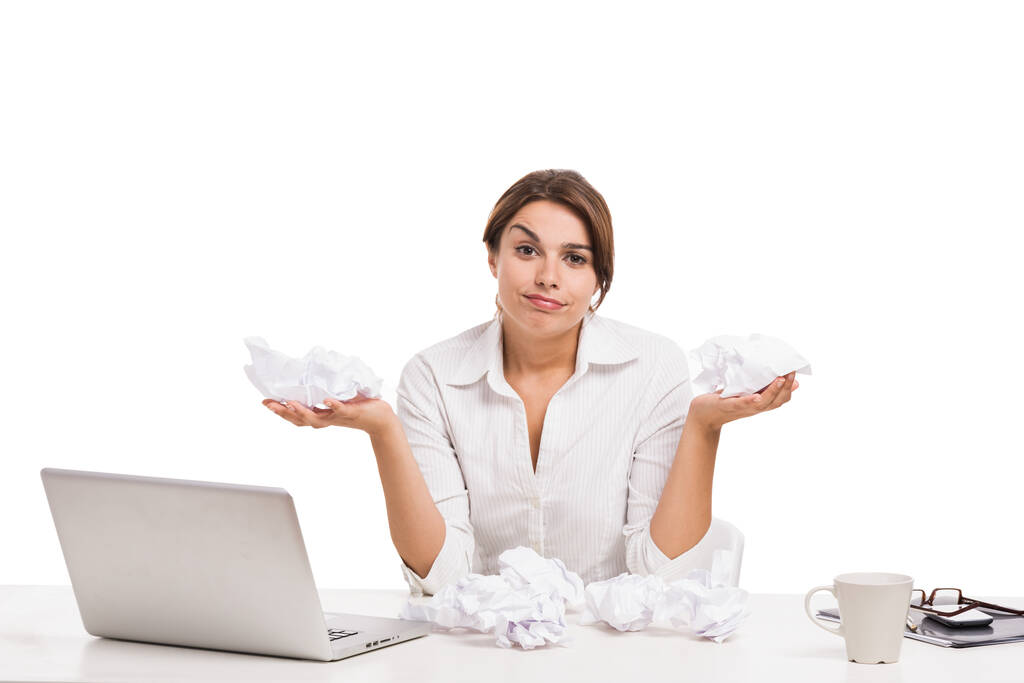 Стрессовая и грустная деловая женщина в офисе изолирована на белом фоне - Фото, изображение