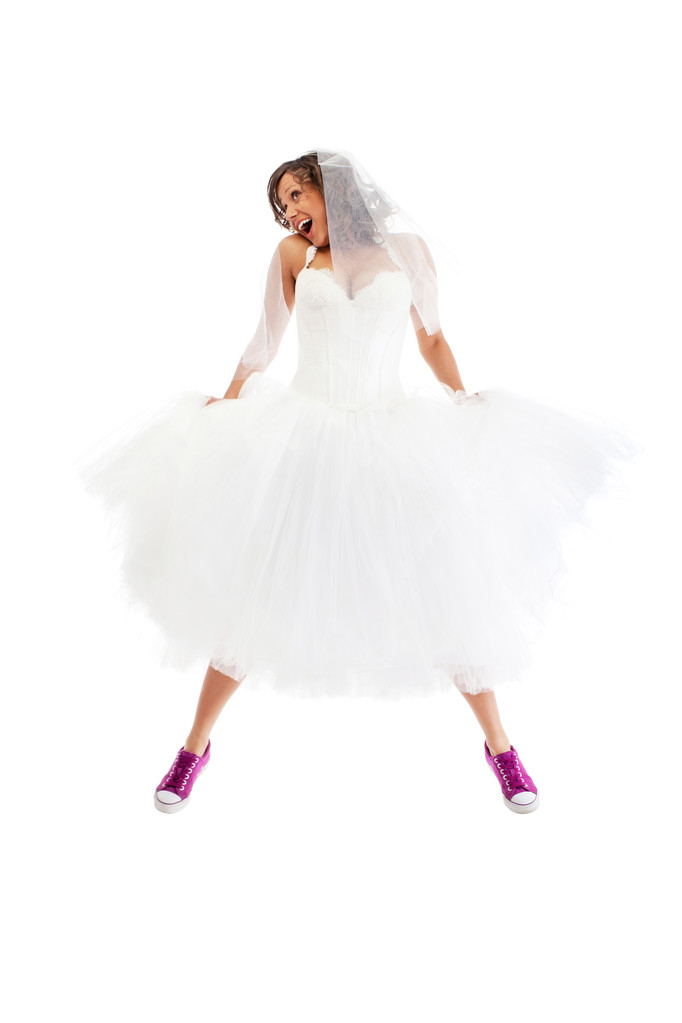 Прыгающая невеста в кроссовках
 - Фото, изображение