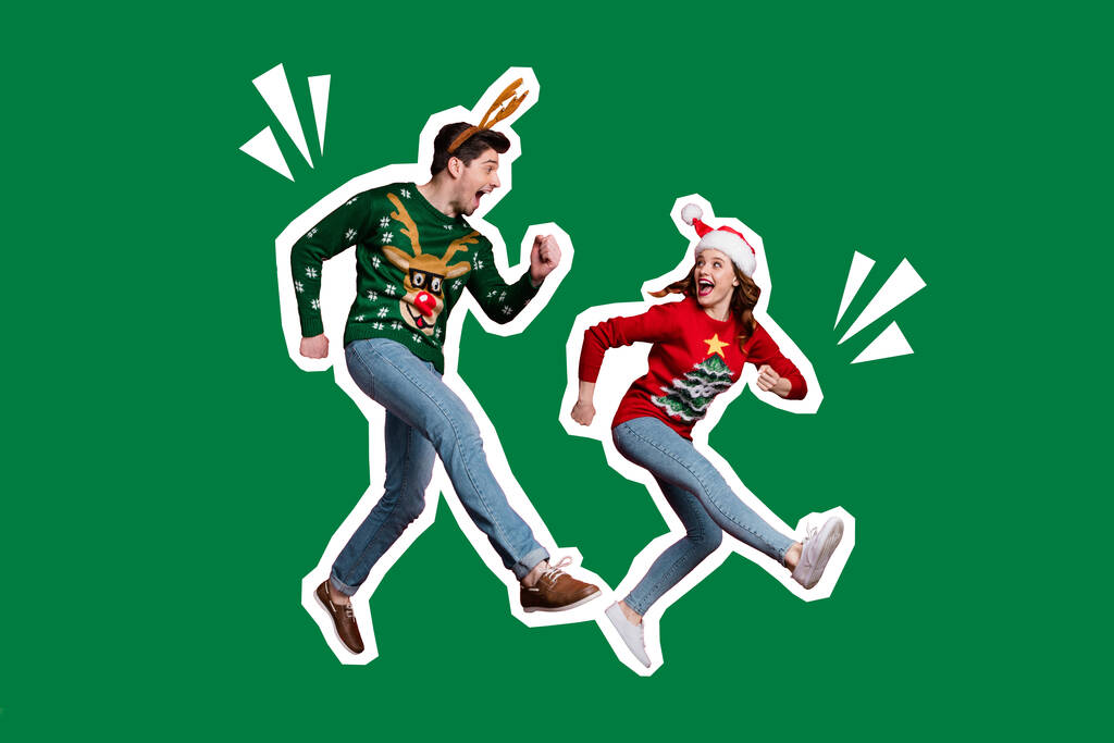 Collage foto pancarta de pareja dos jóvenes usan ropa tradicional celebrando temporada de invierno ropa barata aislada sobre fondo de color verde. - Foto, imagen