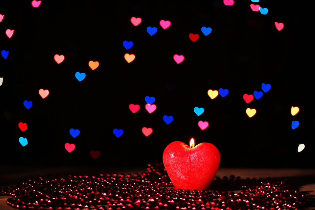Romantik mum ışıkları arka plan üzerinde - Fotoğraf, Görsel