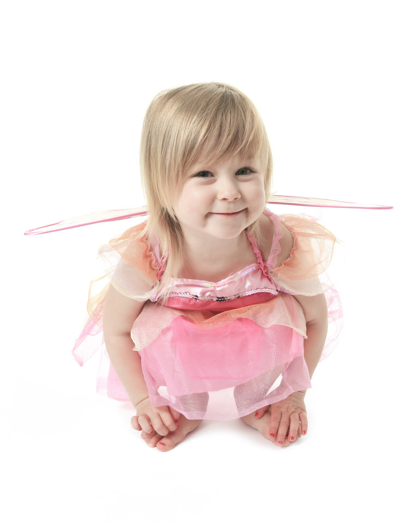 Bambina in costume farfalla su sfondo bianco
 - Foto, immagini