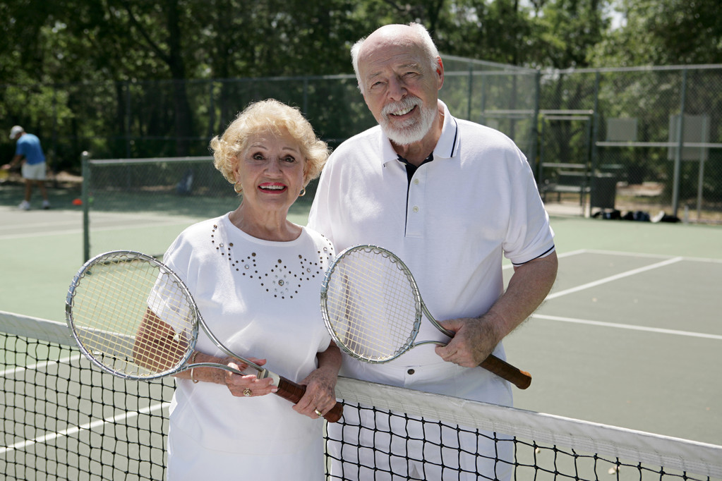Giocatori anziani attivi di tennis
 - Foto, immagini