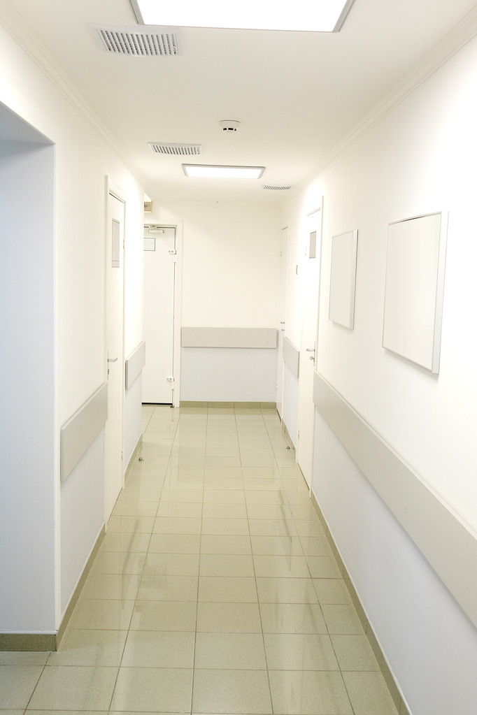 Centro médico pasillo interior
 - Foto, imagen