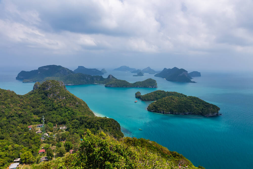 paradis tropical, vue panoramique sur le parc marin national Angthong, koh Samui, Suratthani, Thaïlande. - Photo, image
