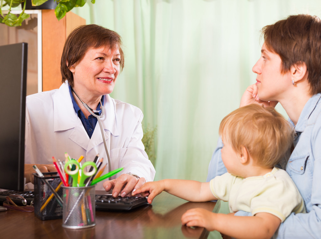 Badanie dziecka lekarz - Zdjęcie, obraz