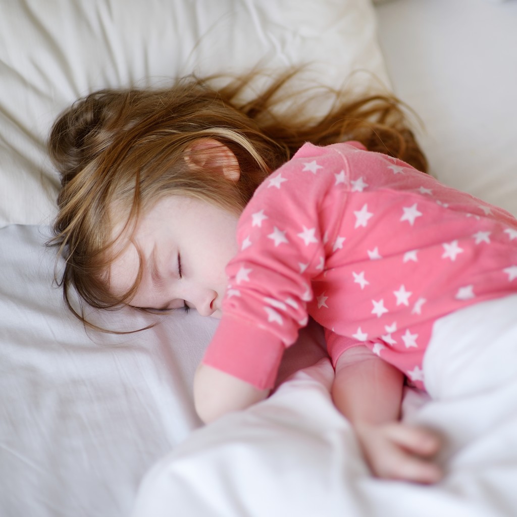 Adorabile bambina che dorme
 - Foto, immagini