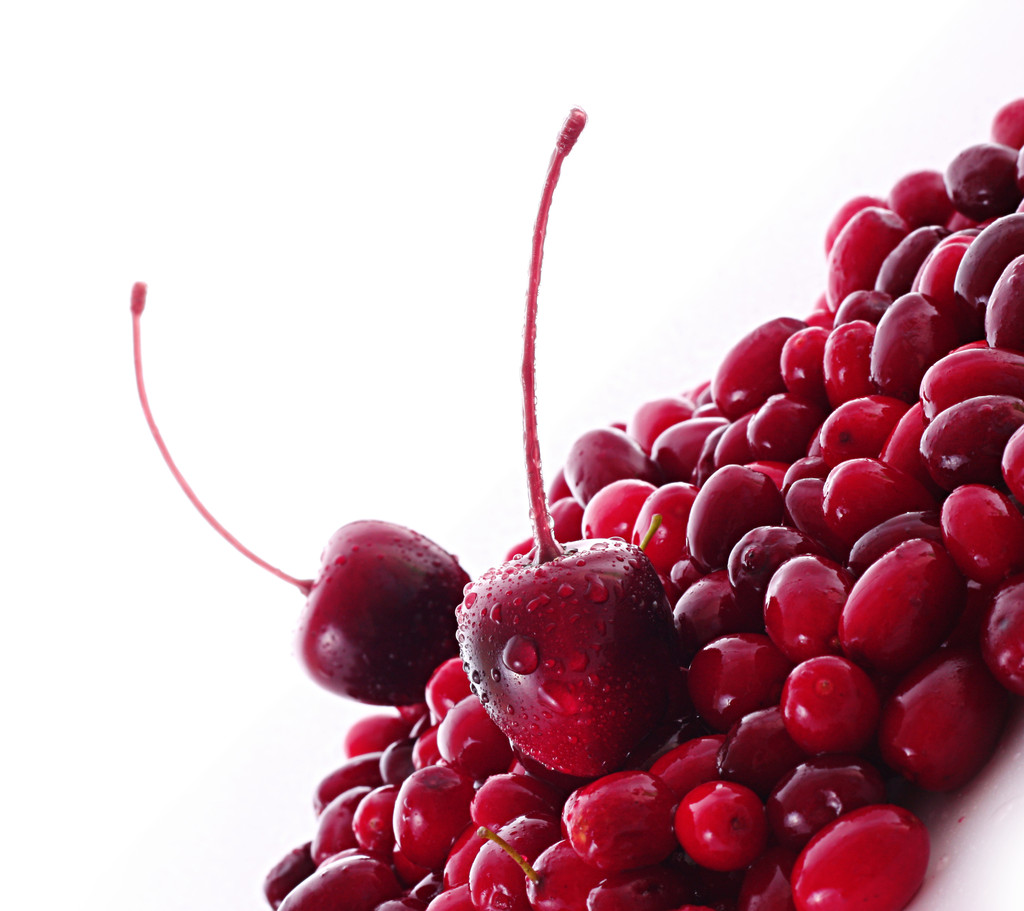 Cherry and cranberries on white background - Photo, Image