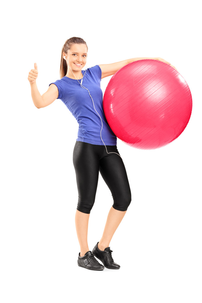 Žena držící cvičení míč - Fotografie, Obrázek