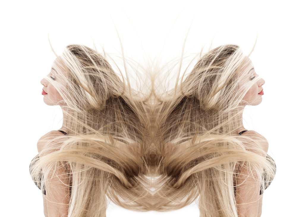 Doppelbelichtung von Mädchen mit wunderschönen langen blonden Haaren - Foto, Bild