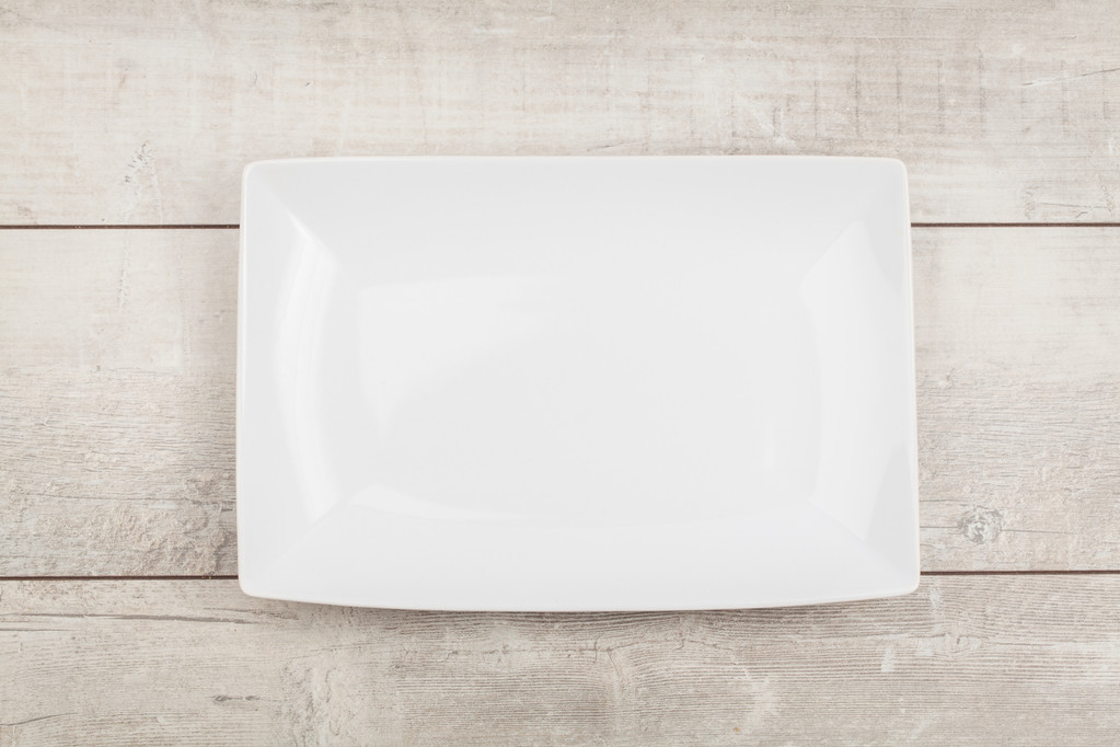 bílý prázdný talíř - Fotografie, Obrázek