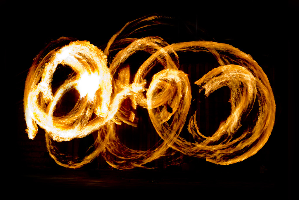 Feuershow flammende Spuren - Foto, Bild