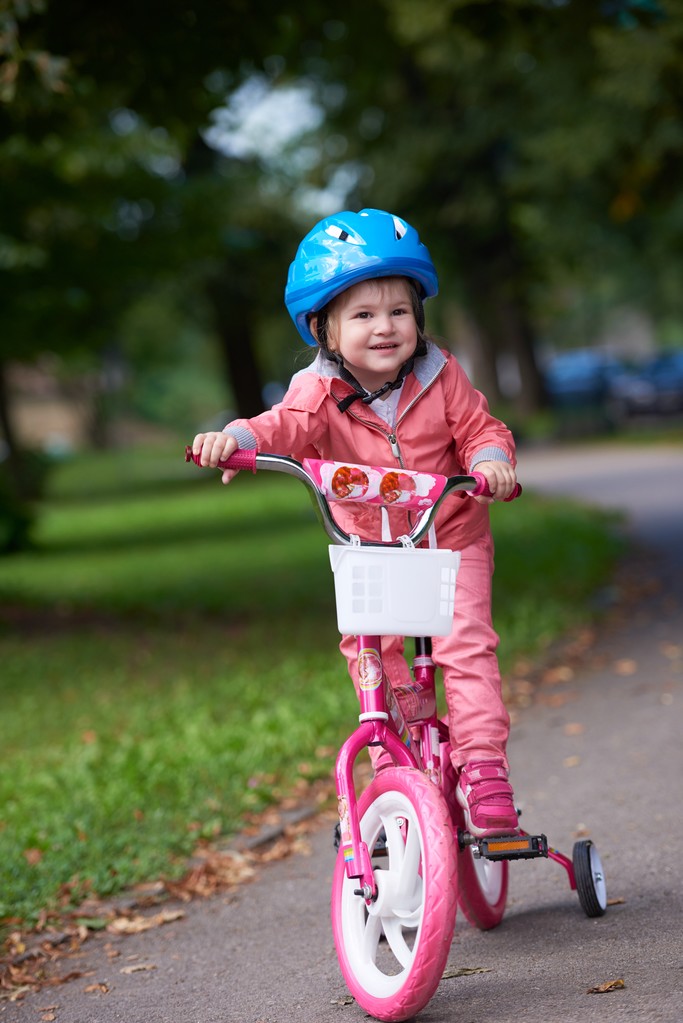 自転車の女の子 - 写真・画像