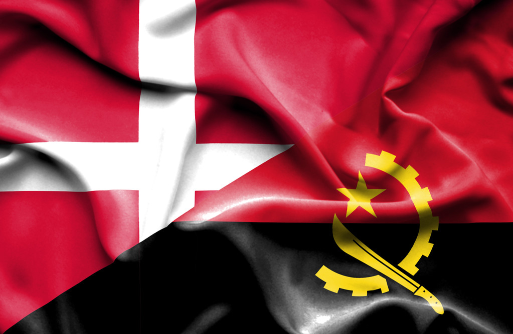 Bandera ondeante de Angola y Dinamarca
  - Foto, Imagen