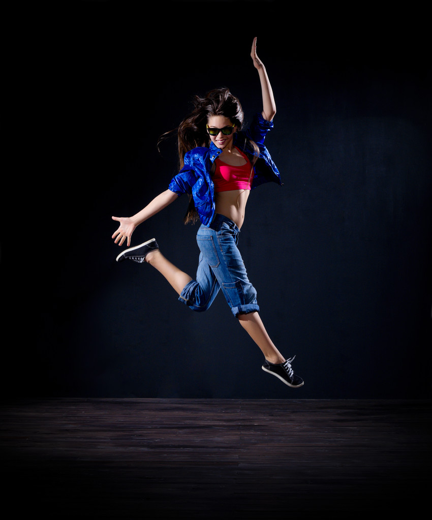 Chica bailarina moderna (ver normal
) - Foto, Imagen