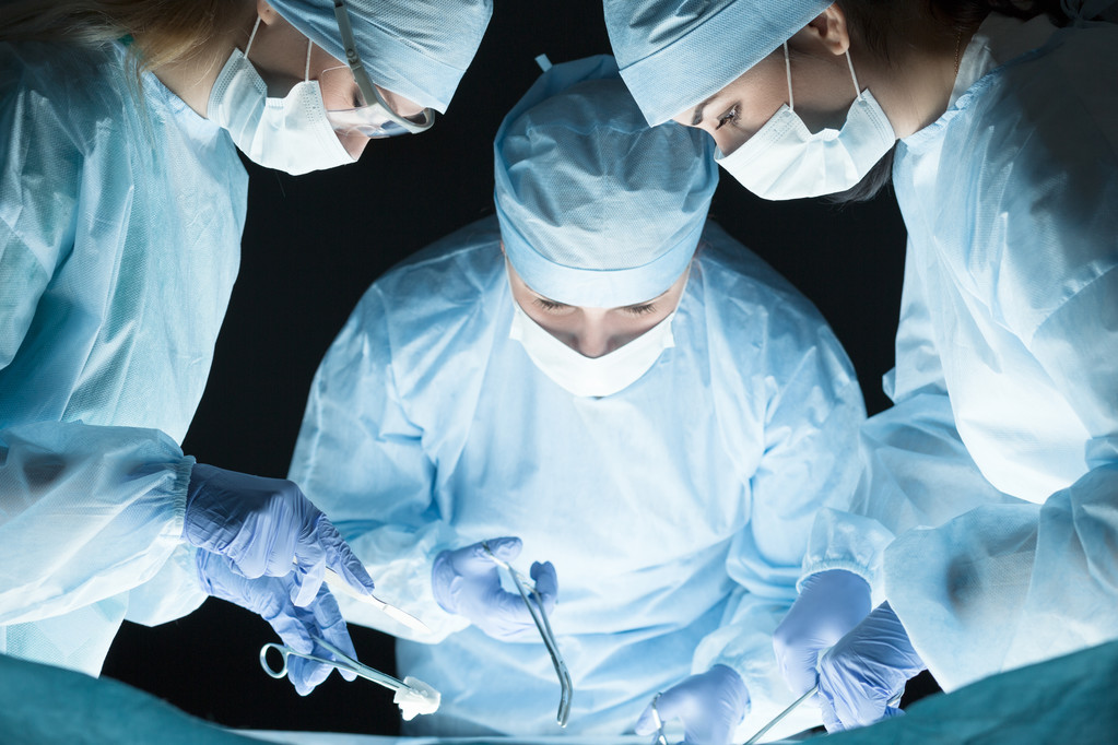 lékařský tým provádějící operaci - Fotografie, Obrázek