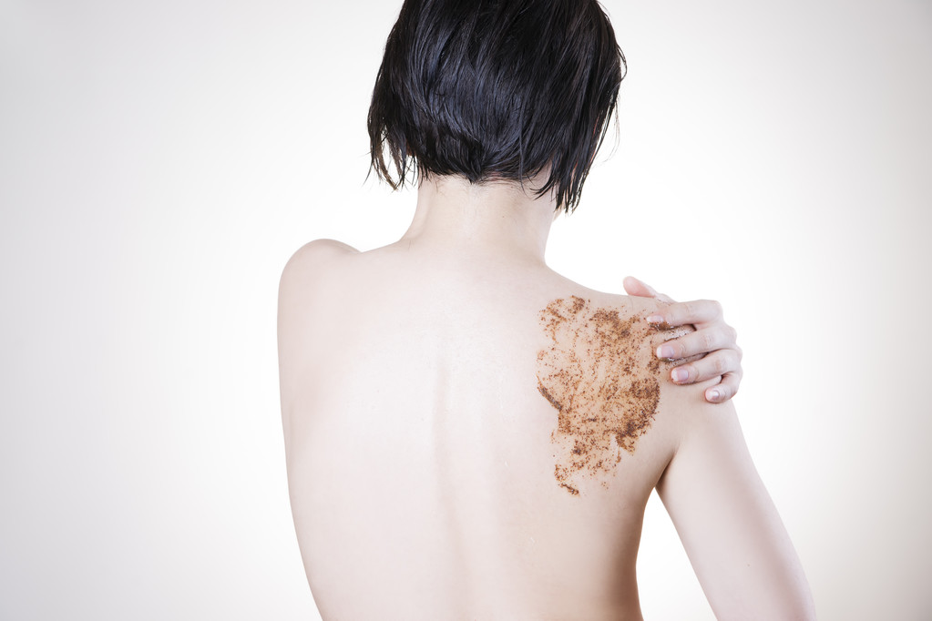 Догляд за тілом, відлущування шкіри назад
 - Фото, зображення