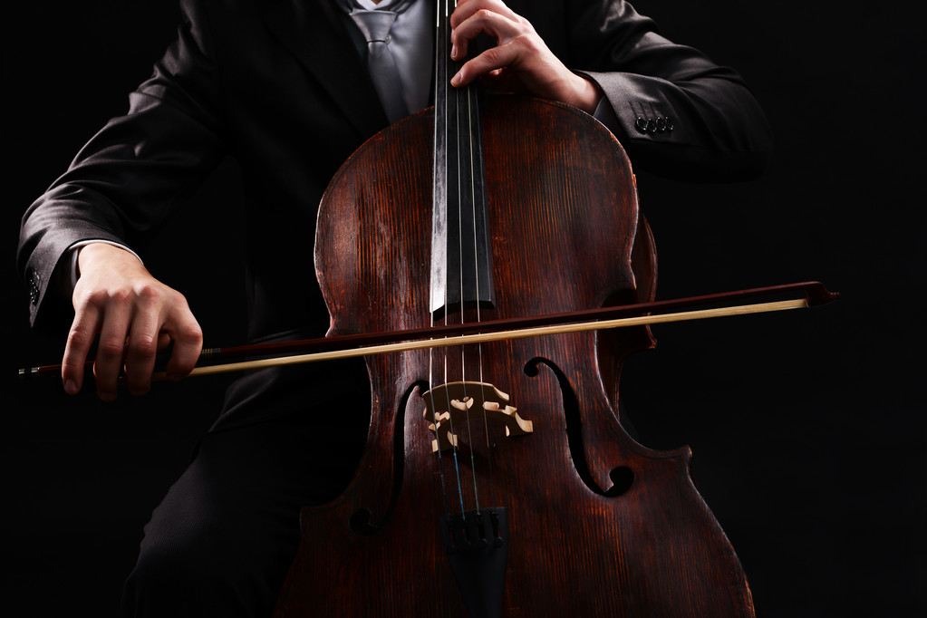 Člověk hraje na violoncello - Fotografie, Obrázek