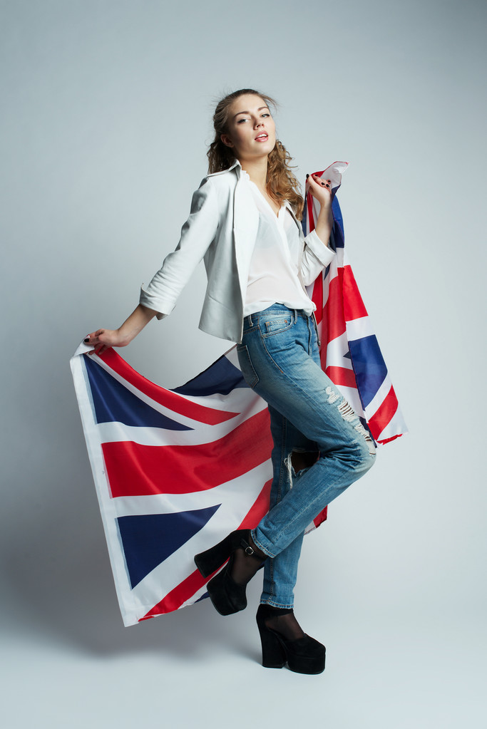 hermosa chica con bandera de Gran Bretaña
 - Foto, Imagen