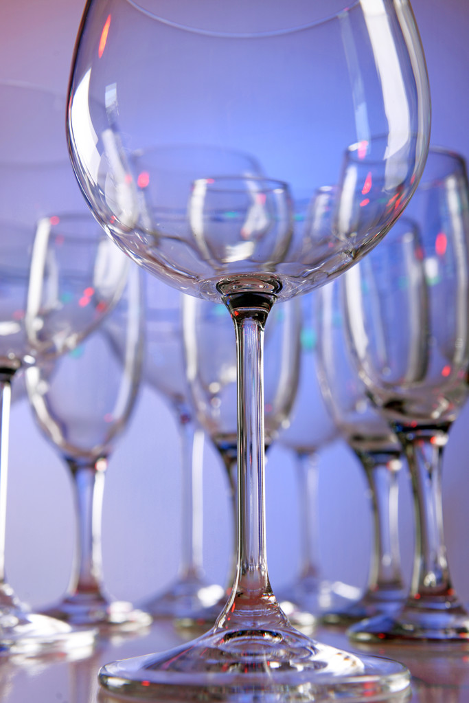 Bicchieri di vino vuoti
 - Foto, immagini