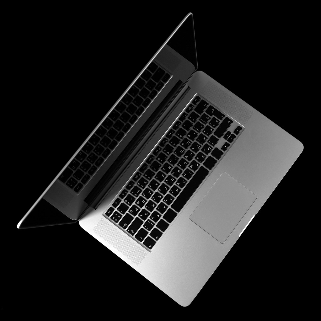 Laptop a sötét háttér - Fotó, kép