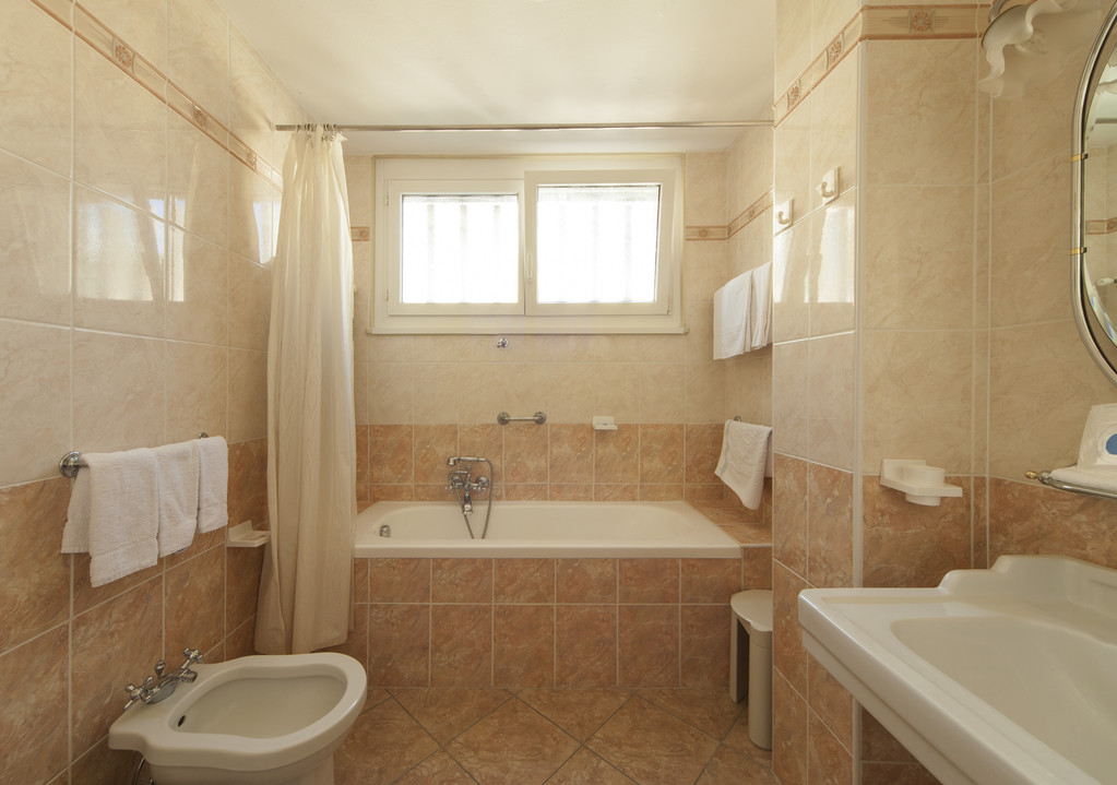 Salle de bain de style classique
 - Photo, image