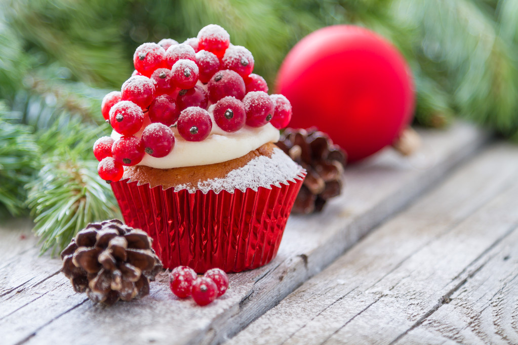 Boże Narodzenie ciastko z czerwone jagody - Zdjęcie, obraz
