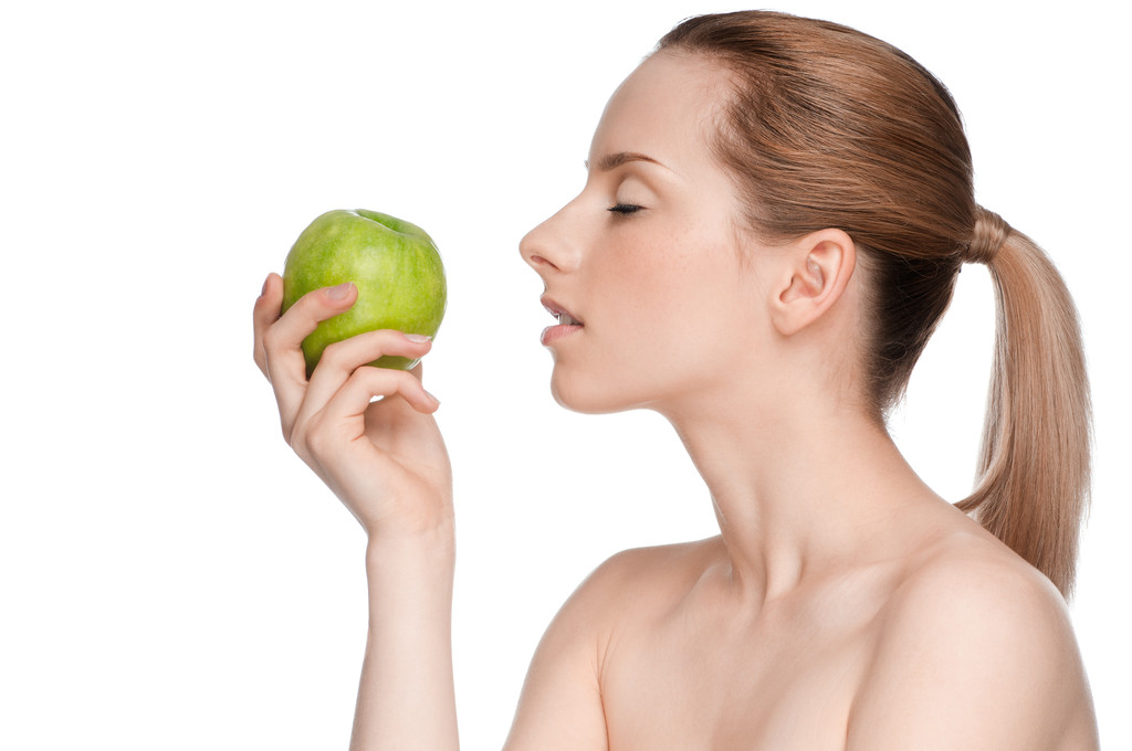 nő eszik zöld alma - Fotó, kép