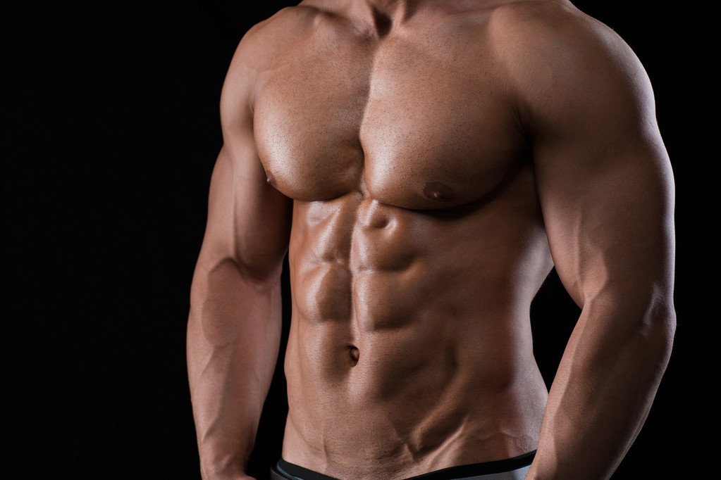 Retrato de primer plano de un pecho masculino muscular
 - Foto, Imagen