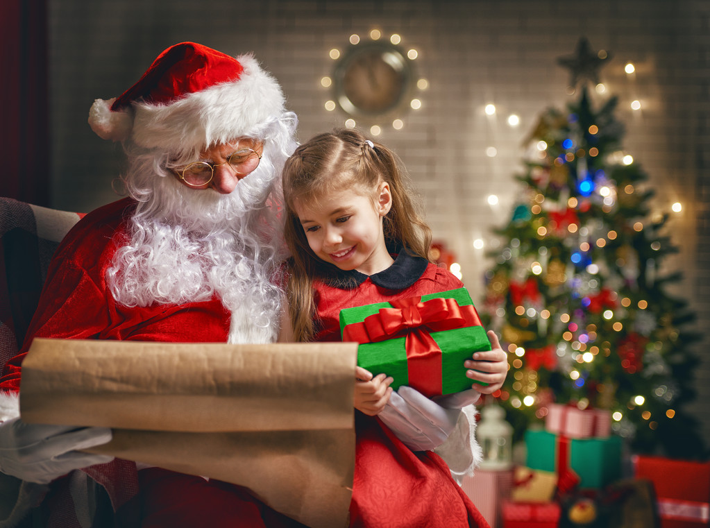 Papai Noel e menina
 - Foto, Imagem