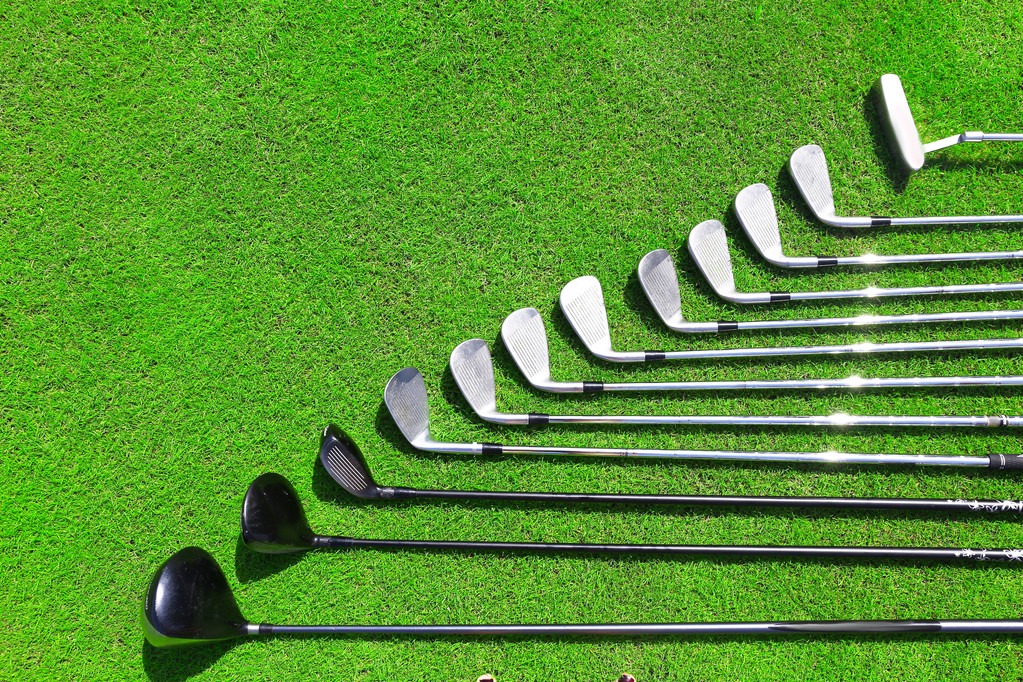 Diferentes clubes de golfe
 - Foto, Imagem