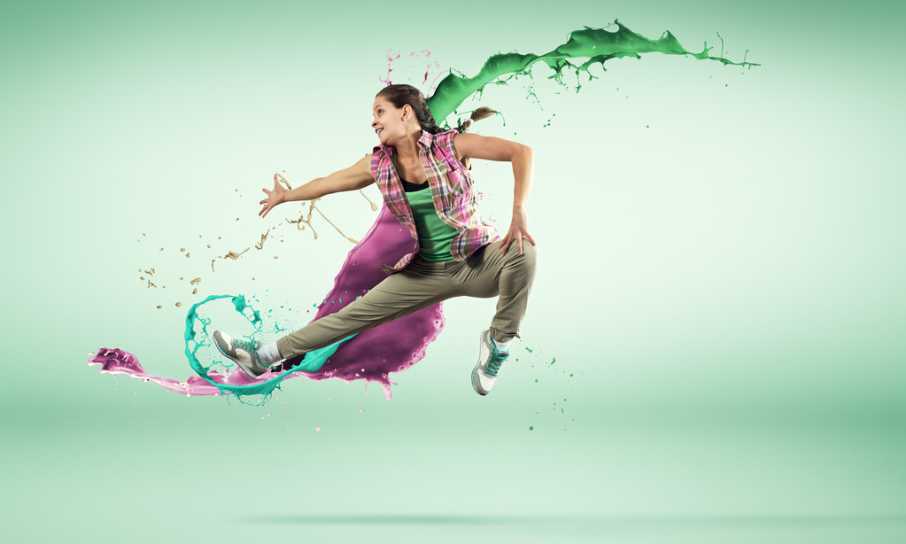 Joven bailarina en salto
 - Foto, Imagen